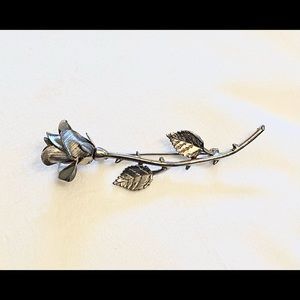 Unsigned brushed silver tone rose brooch